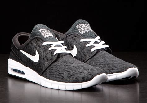 nike sb janoski max schwarz weiß|nike sb janoski max suede.